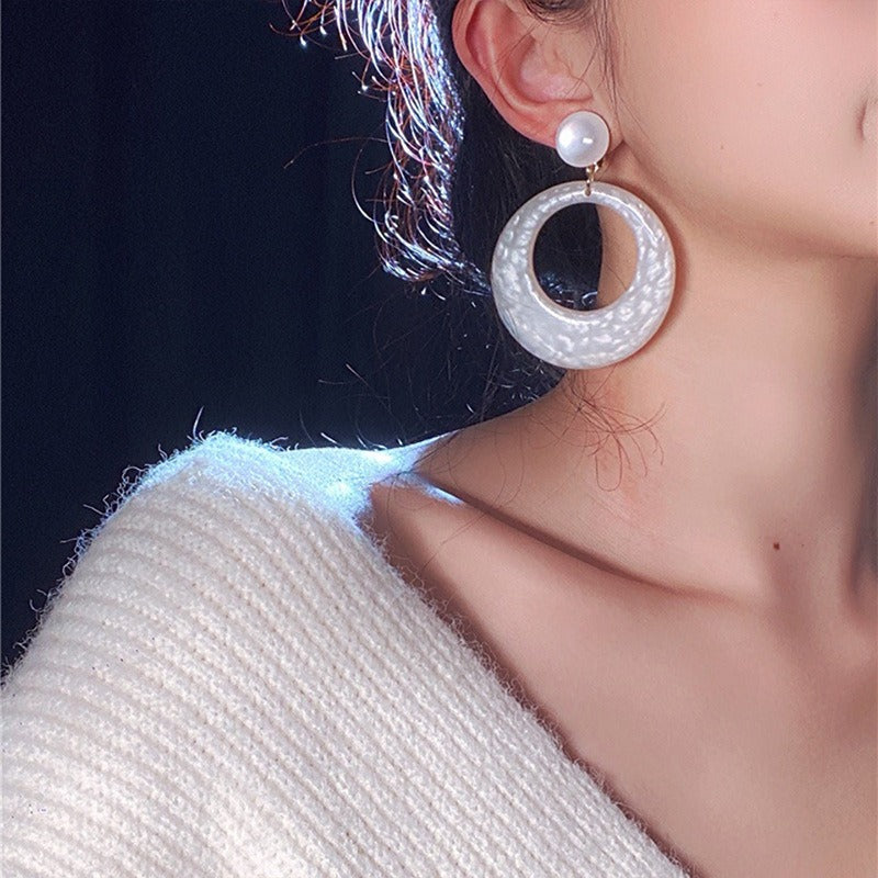 French retro cool style earrings S925 silver needle trendy exaggerated large ring earrings female acrylic art design