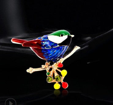 CINDY XIANG Cute Vivid Bird Brooches For Women Winter Animal Design Pin Branch Accessories 3 Colors Available High Quality